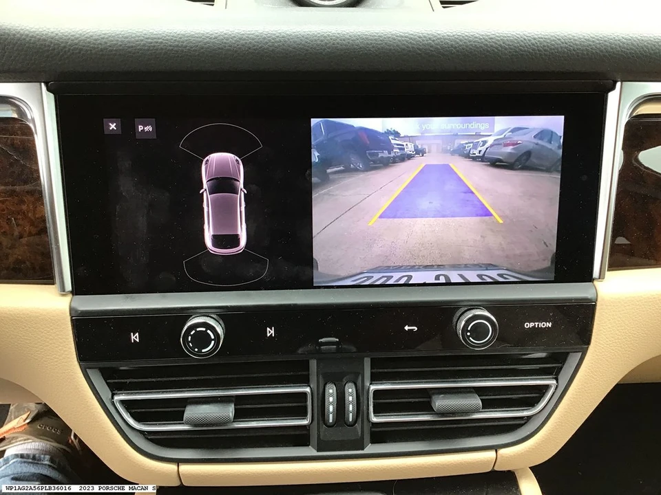 2023 Porsche Macan S - Image 9 of 24